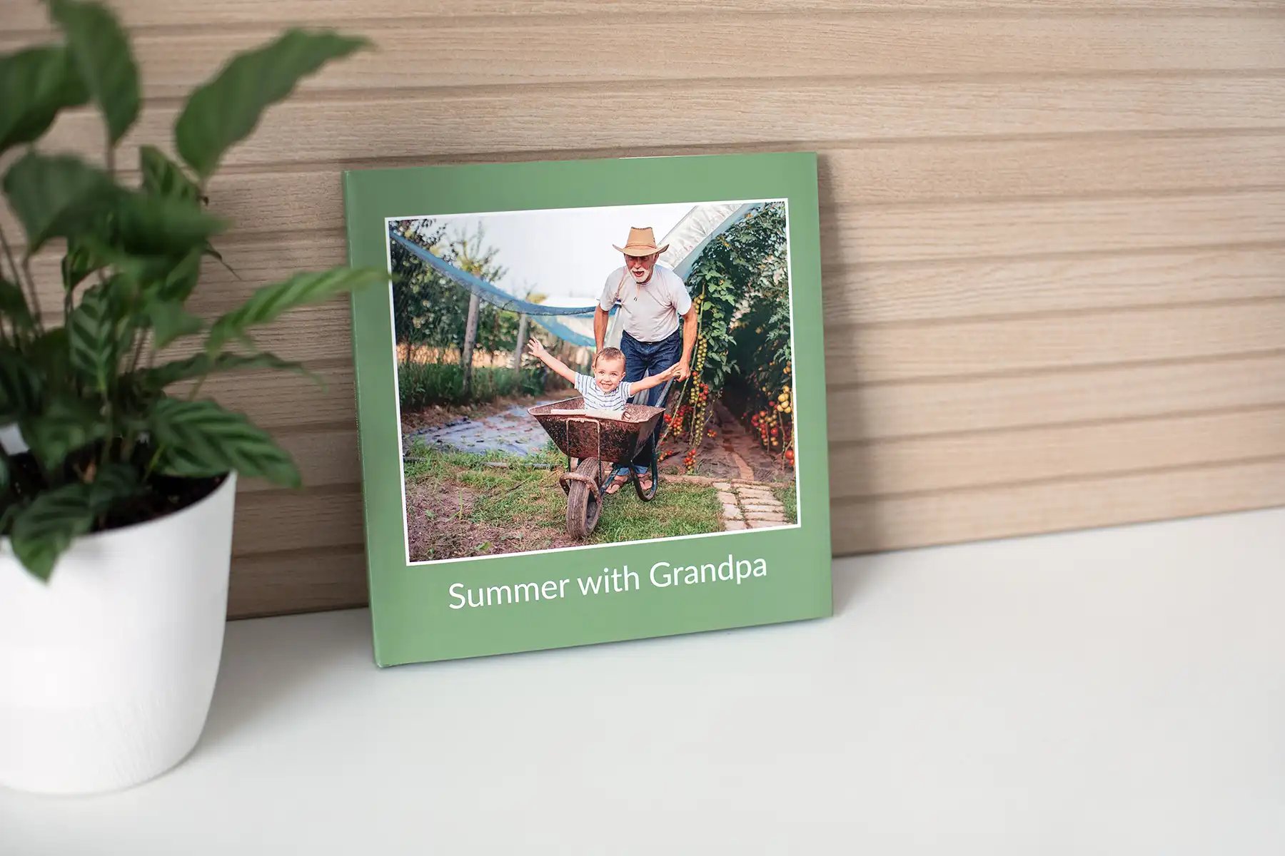 Choose a theme for your photo book to make it easier to create