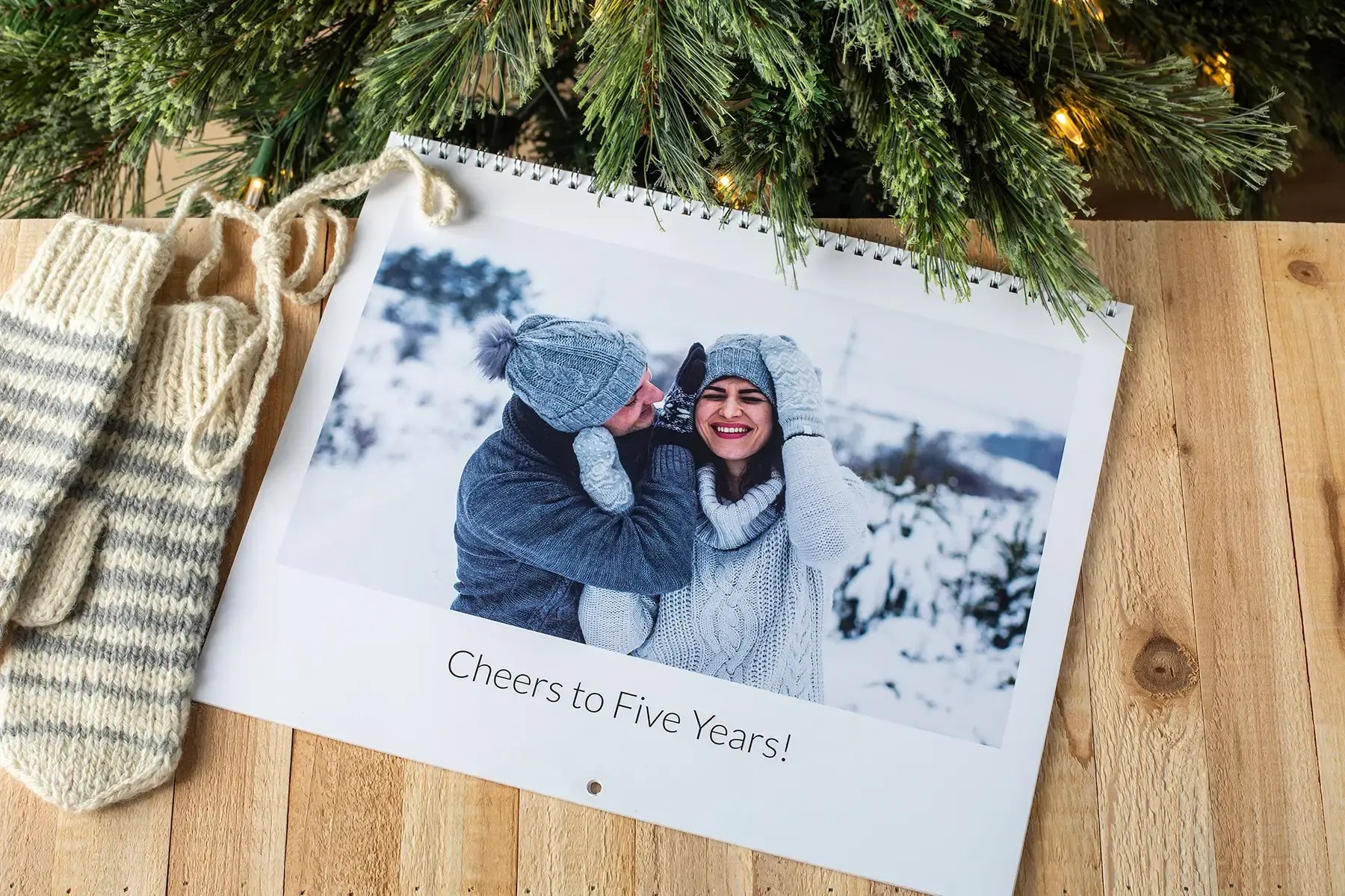 Custom photo calendars can be made easily with Mimeo Photos