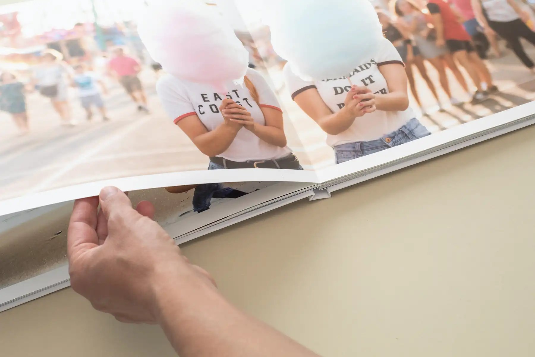 Preserve your summer memories in a luxurious layflat photo book